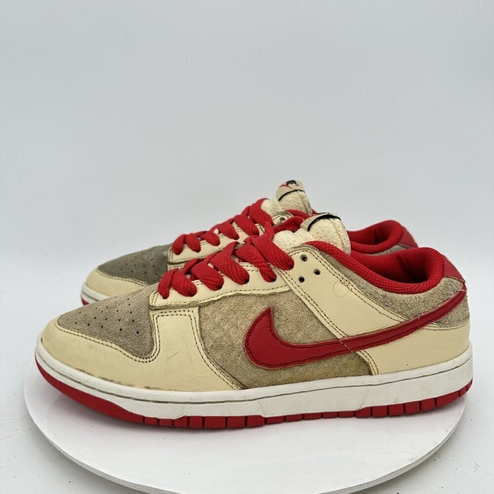 Nike Dunk Retro Low Men Size 9.5 HJ9100-294 Strawberry Waffle Leather Sneaker
